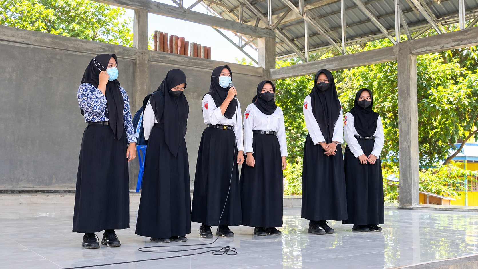 Tanggap Darurat Kabut Asap Karhutla, Relawan UKS SMAN 2 Muara Wahau Gelar Sosialisasi dan Bagikan Masker